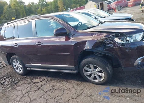 2012 Toyota Highlander Se V6 z USA, uszkodzony, nr VIN 5TDBK3EH1CS121916